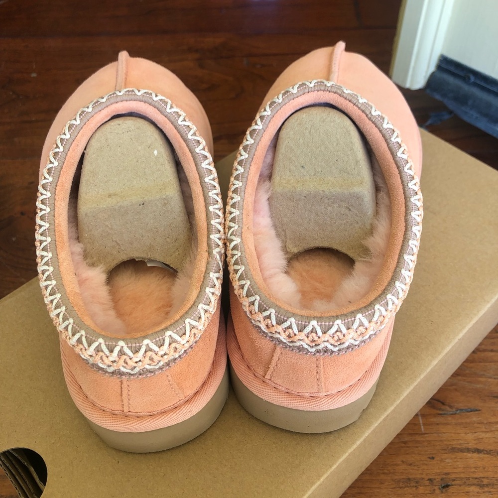 NIB UGG W Tasman 5955 pink women size 6 - Picture 7 of 8